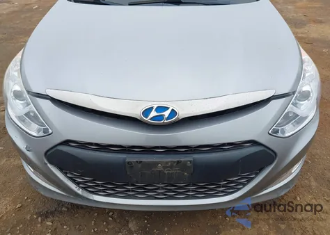 2015 Hyundai Sonata Hybrid z USA, uszkodzony, nr VIN KMHEC4A47FA121564